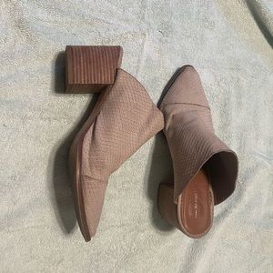Report brand snakeskin suede heeled open back booties. Taupe. Size 8M.